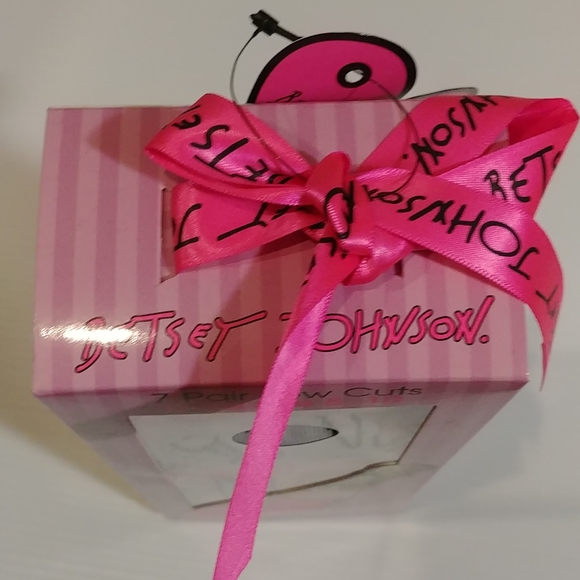 NWT 7Pcs. Betsey Johnson Champagne Socks - Picture 3 of 10